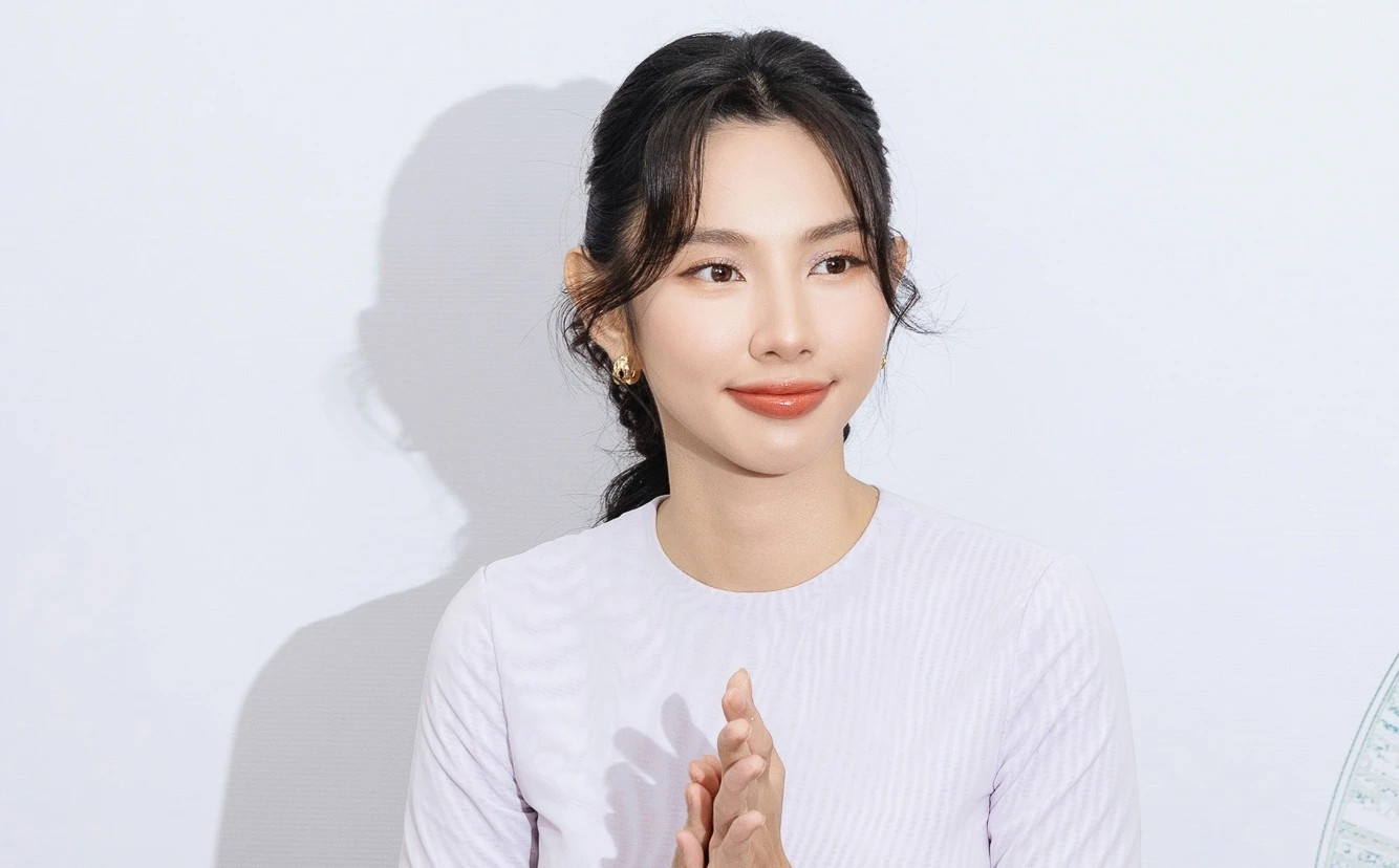 thuy tien, thuy tien doc sach, Luat tam thuc anh 1