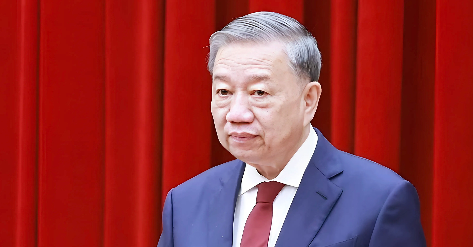 Tổng Bí thư: Các Ủy viên Trung ương cần gương mẫu trong sắp xếp, tinh gọn bộ máy