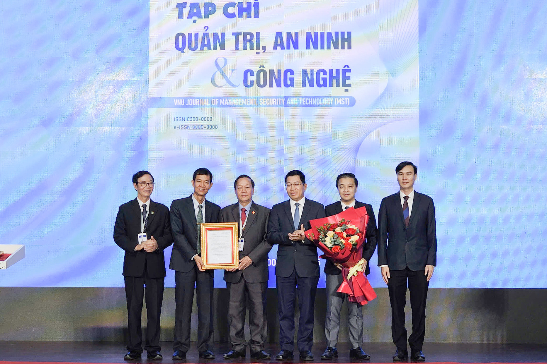 tap chi quan tri an ninh va cong nghe 68559.jpg