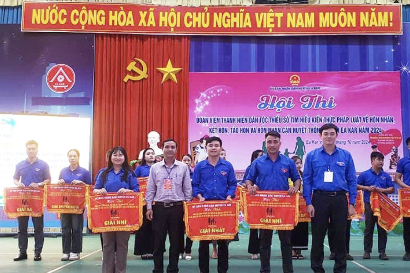 Thanh niên DTTS Ea Kar (Đắk Lắk) tìm hiểu pháp luật về hôn nhân cận huyết thống