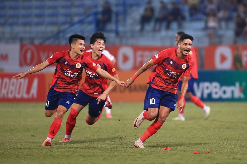 Kết quả bóng đá hôm nay 24/2/2024: MU thua cay đắng Fulham