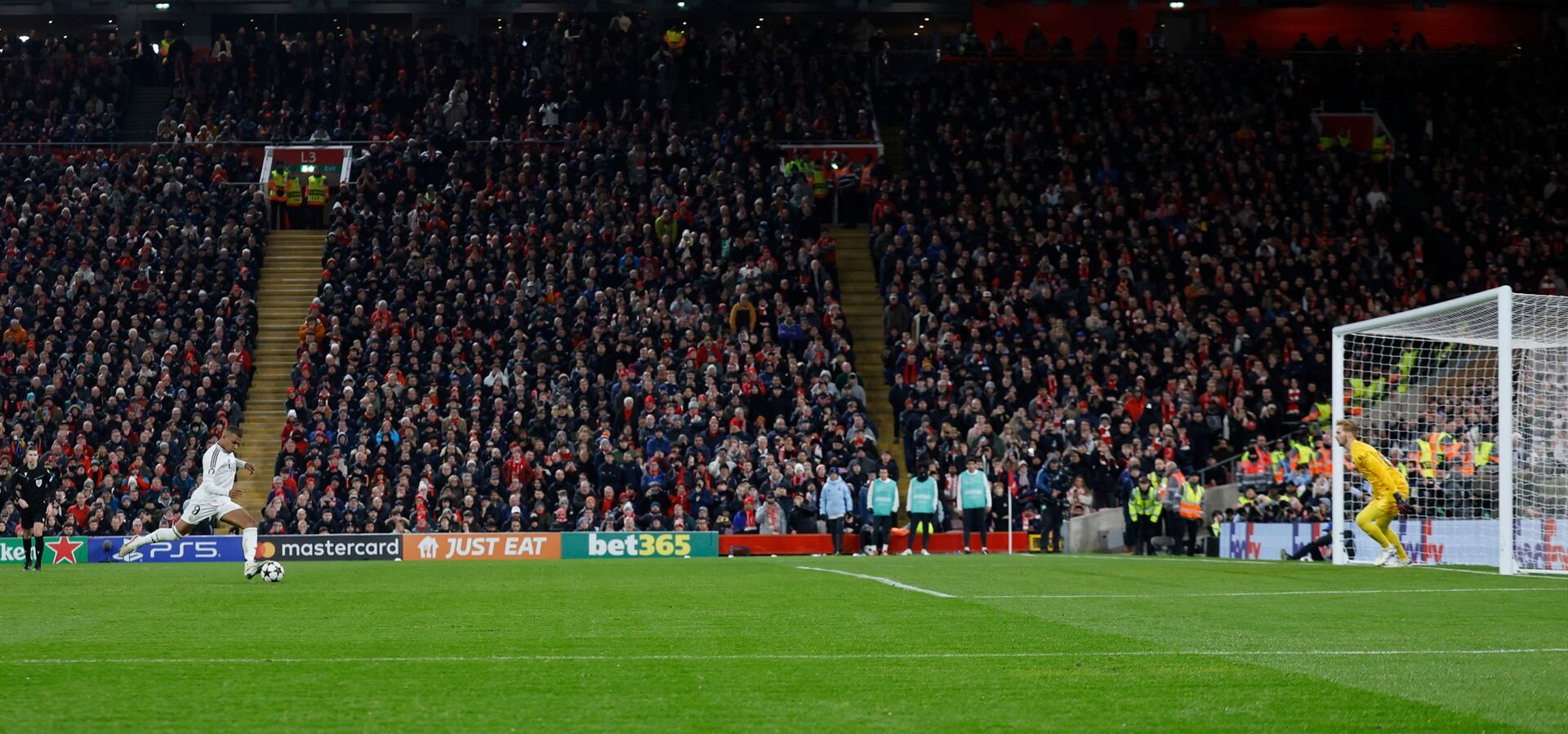 AS Mbappe Liverpool Real Madrid penalty.jpg