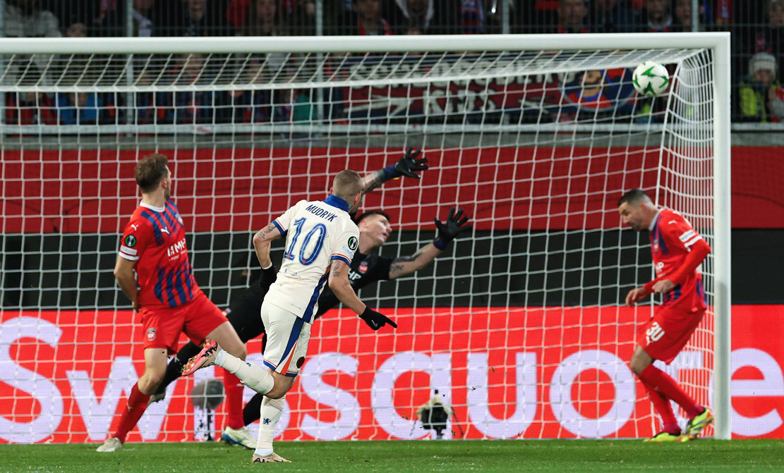 Sancho bừng sáng, Chelsea nối dài mạch thắng ở cúp châu Âu Chelsea