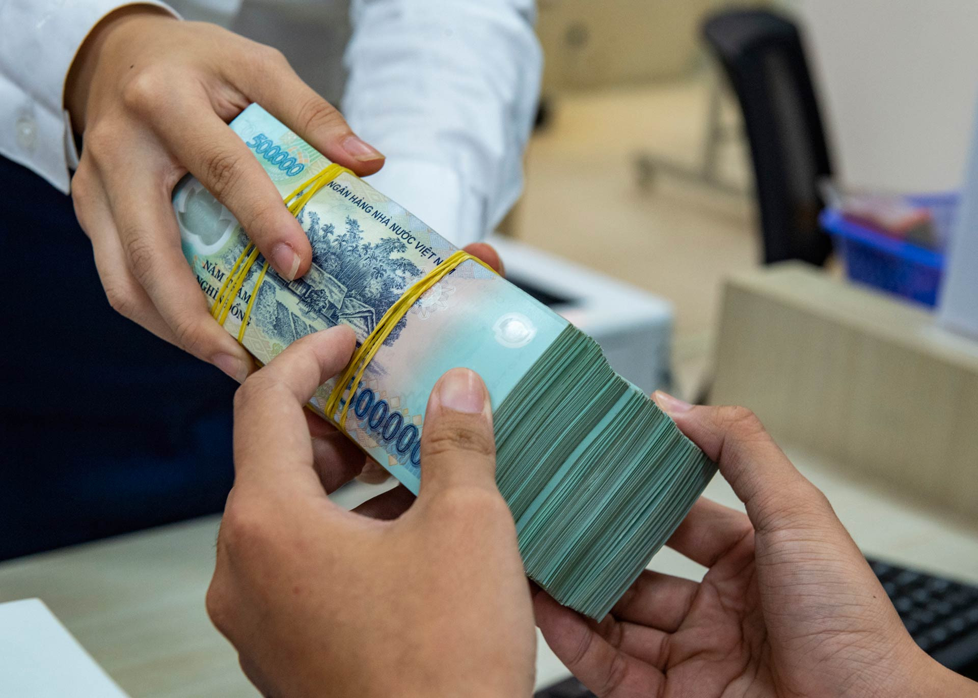 ngan hang nam khanh 2.jpg