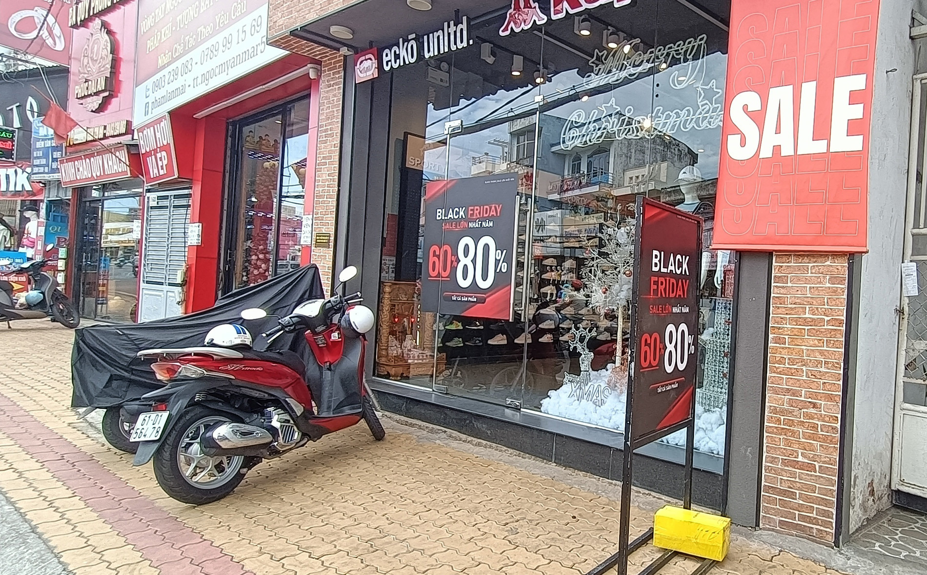 Sale sập sàn trên đường Võ Văn Ngân 2.jpg