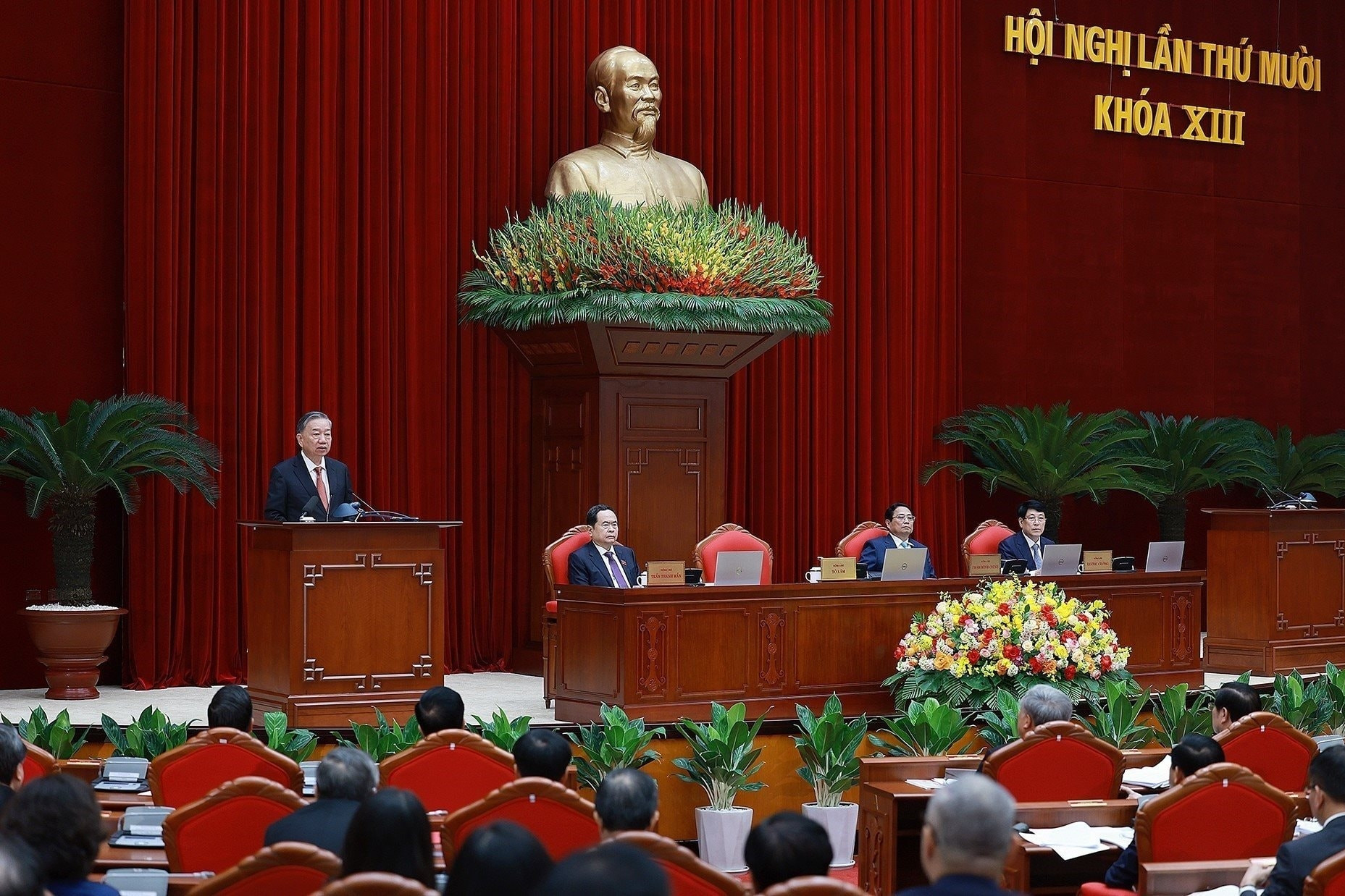 ‘Tránh bao biện, làm thay, hoặc tồn tại song trùng’