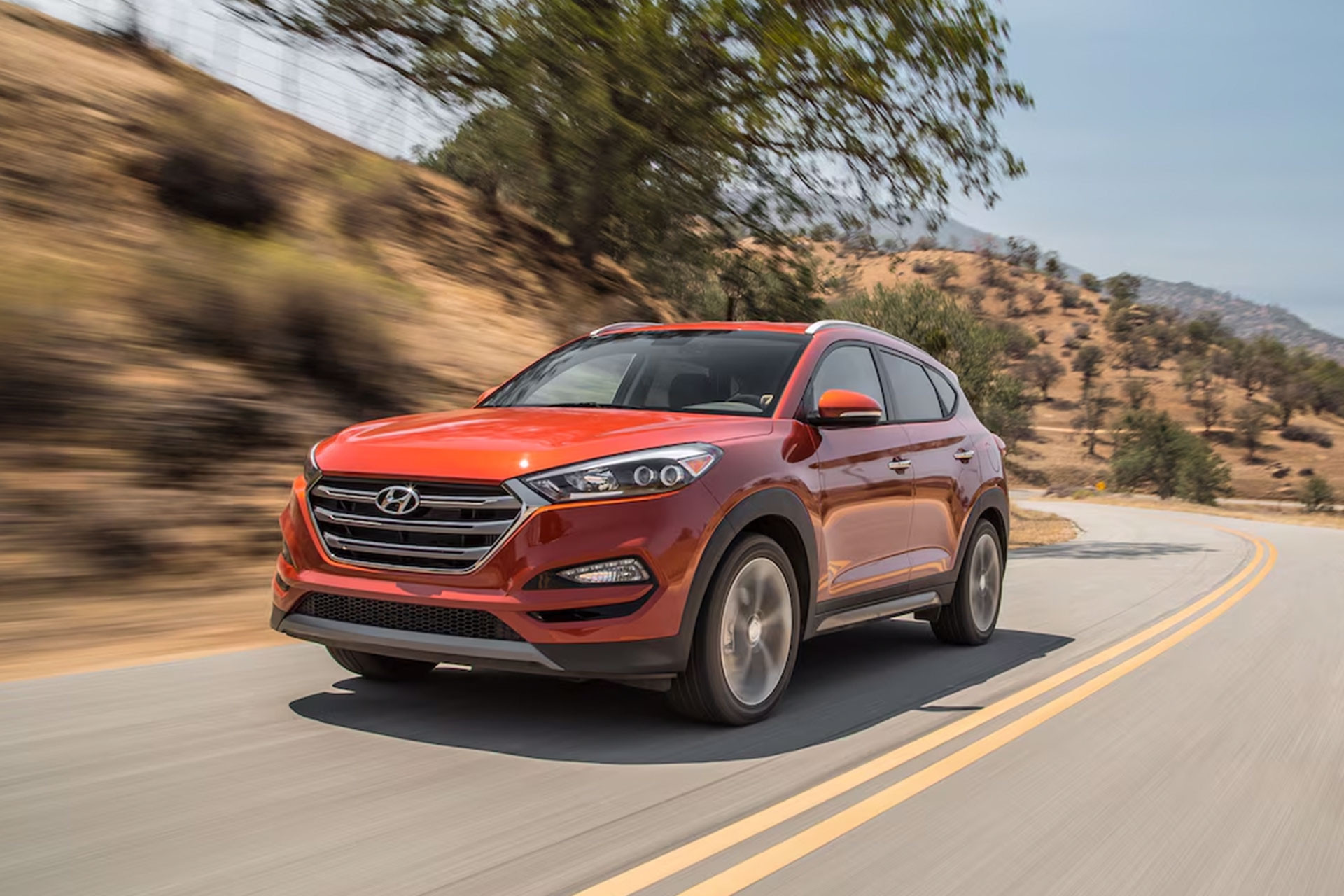 Các đời xe Hyundai Tucson cũ cần tránh trước khi đi mua xe