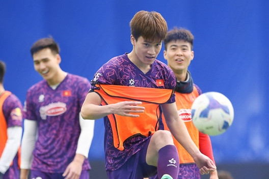 Tuyển Việt Nam háo hức đấu đội bóng cũ của HLV Kim Sang Sik
