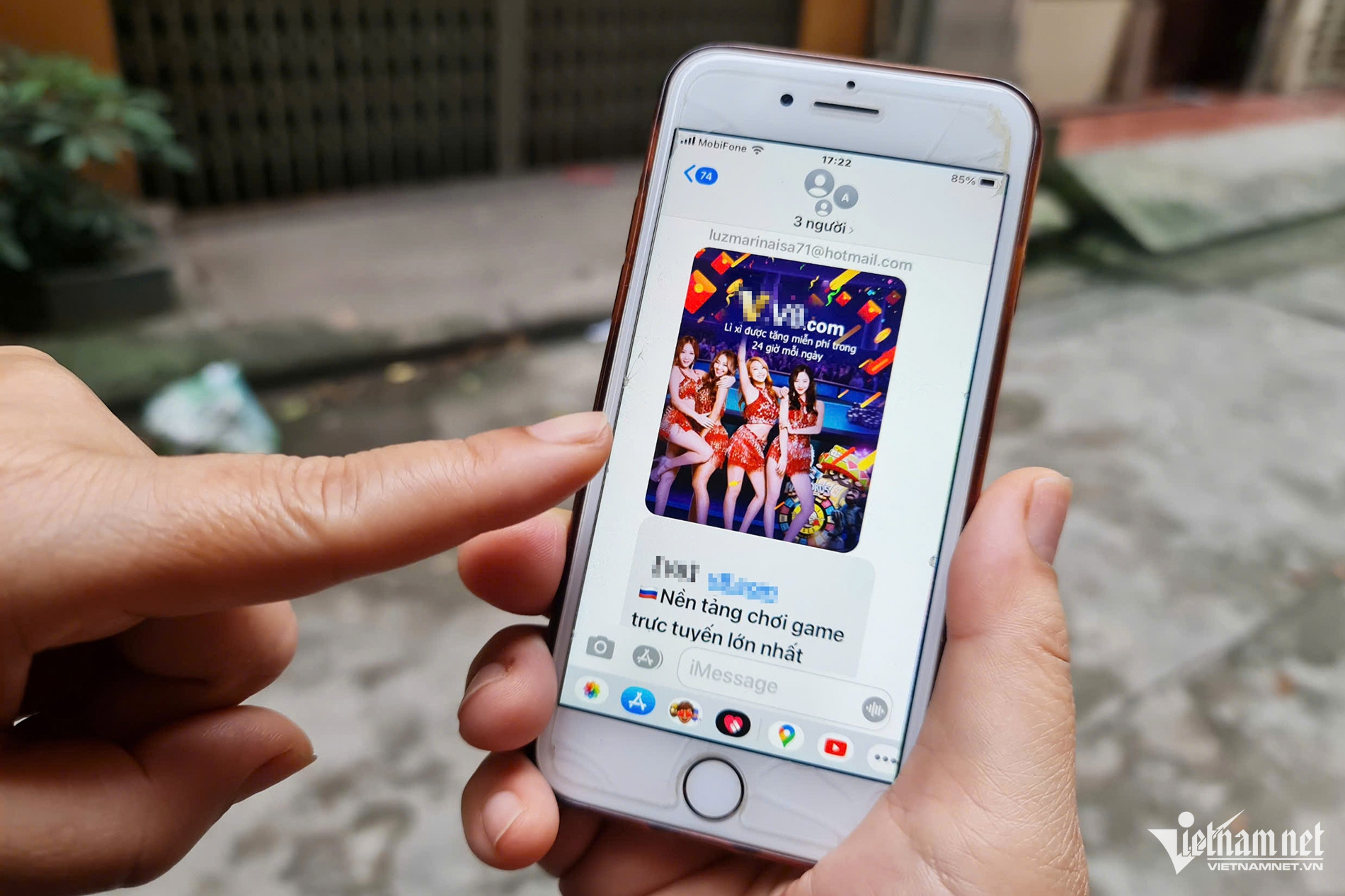 W-Game bai quang cao khong phep casino.jpg