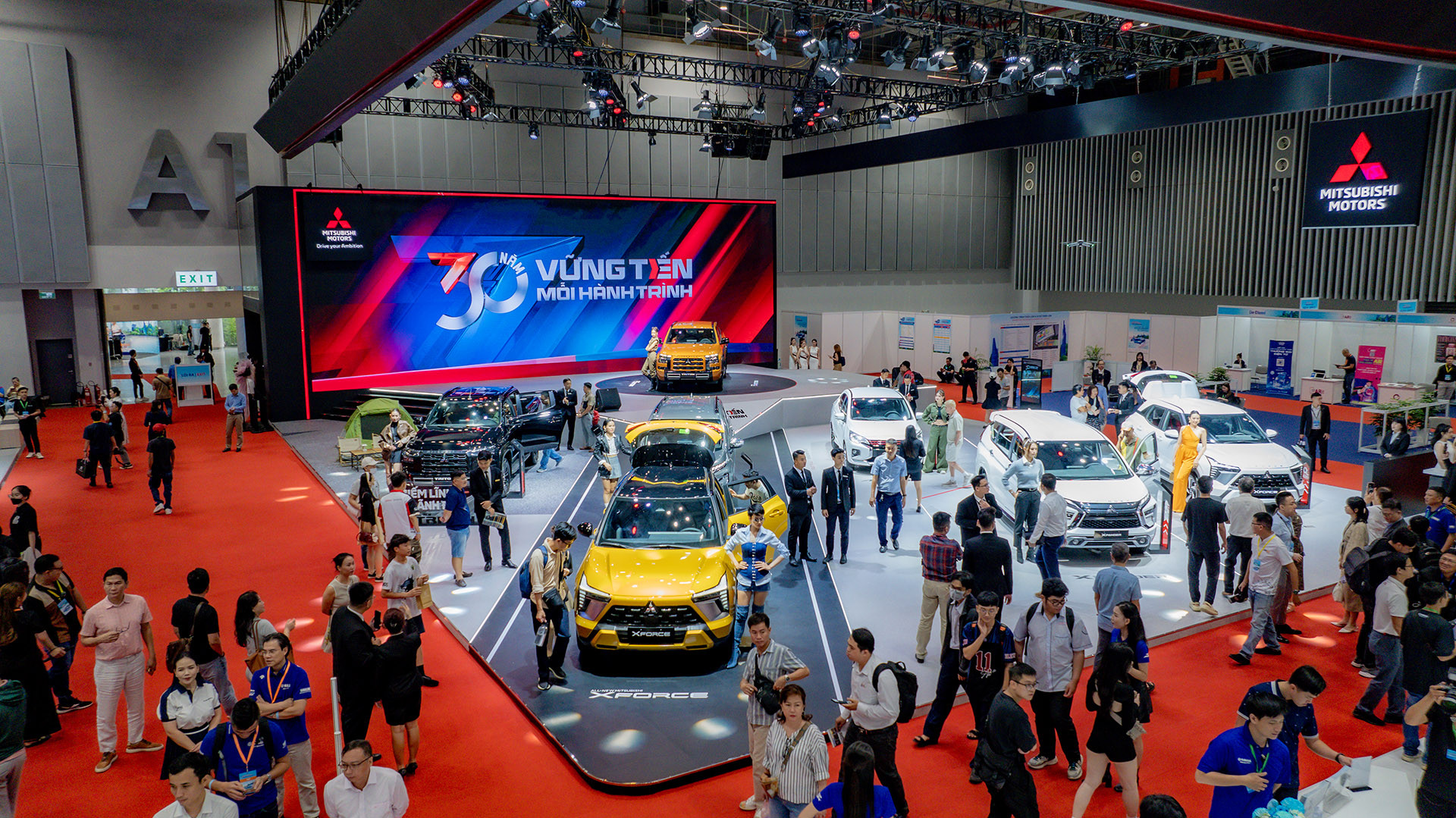 Mitsubishi XForce 5.jpg