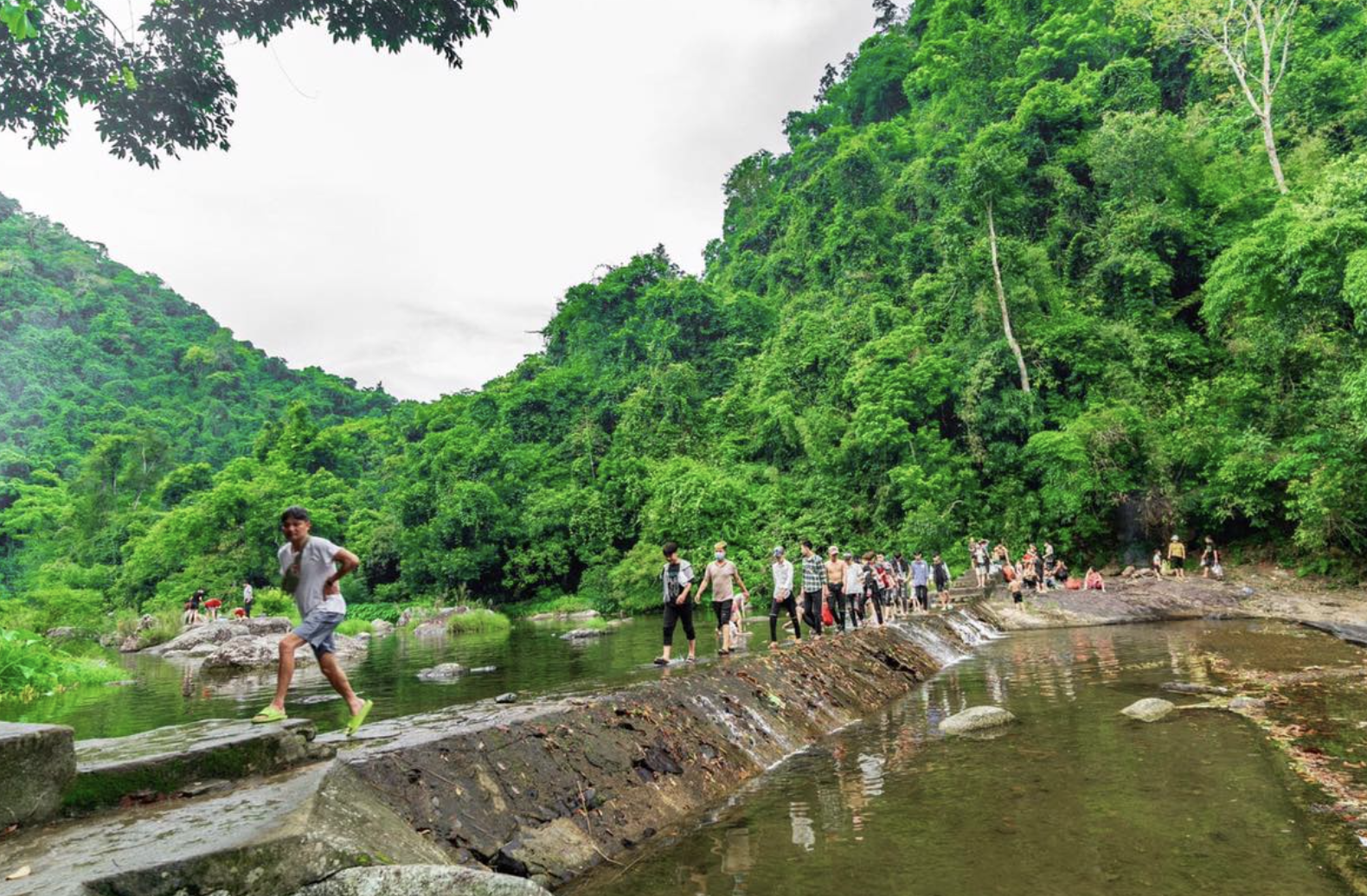 Sơn Động phát triển du lịch, thúc đẩy xây dựng nông thôn mới