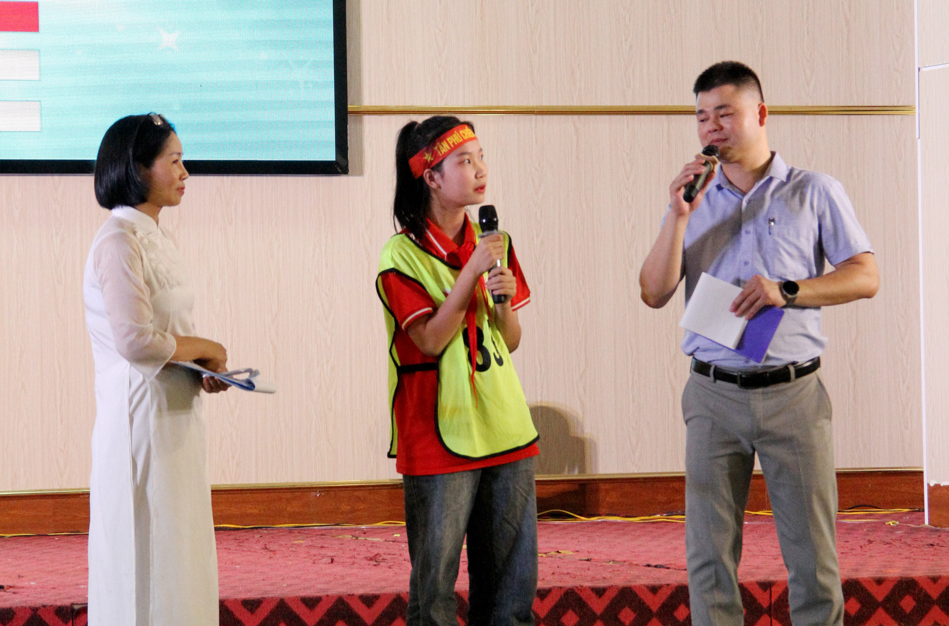 thi sinh giai nhat chia se.jpg