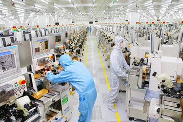 TSMC và ASML có thể vô hiệu hoá thiết bị đúc chip từ xa