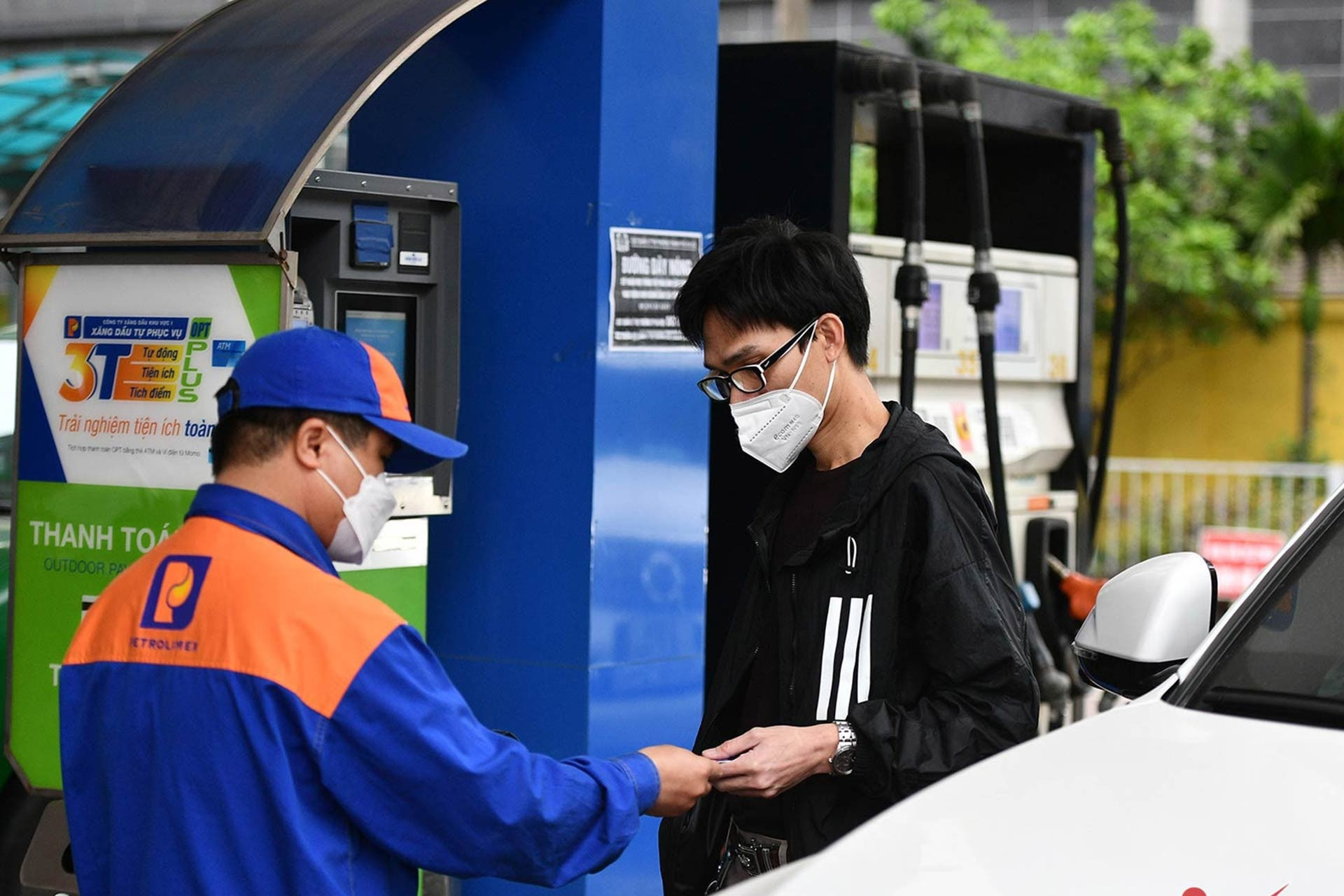 Giá xăng trong nước có thể giảm lần thứ 4 liên tiếp