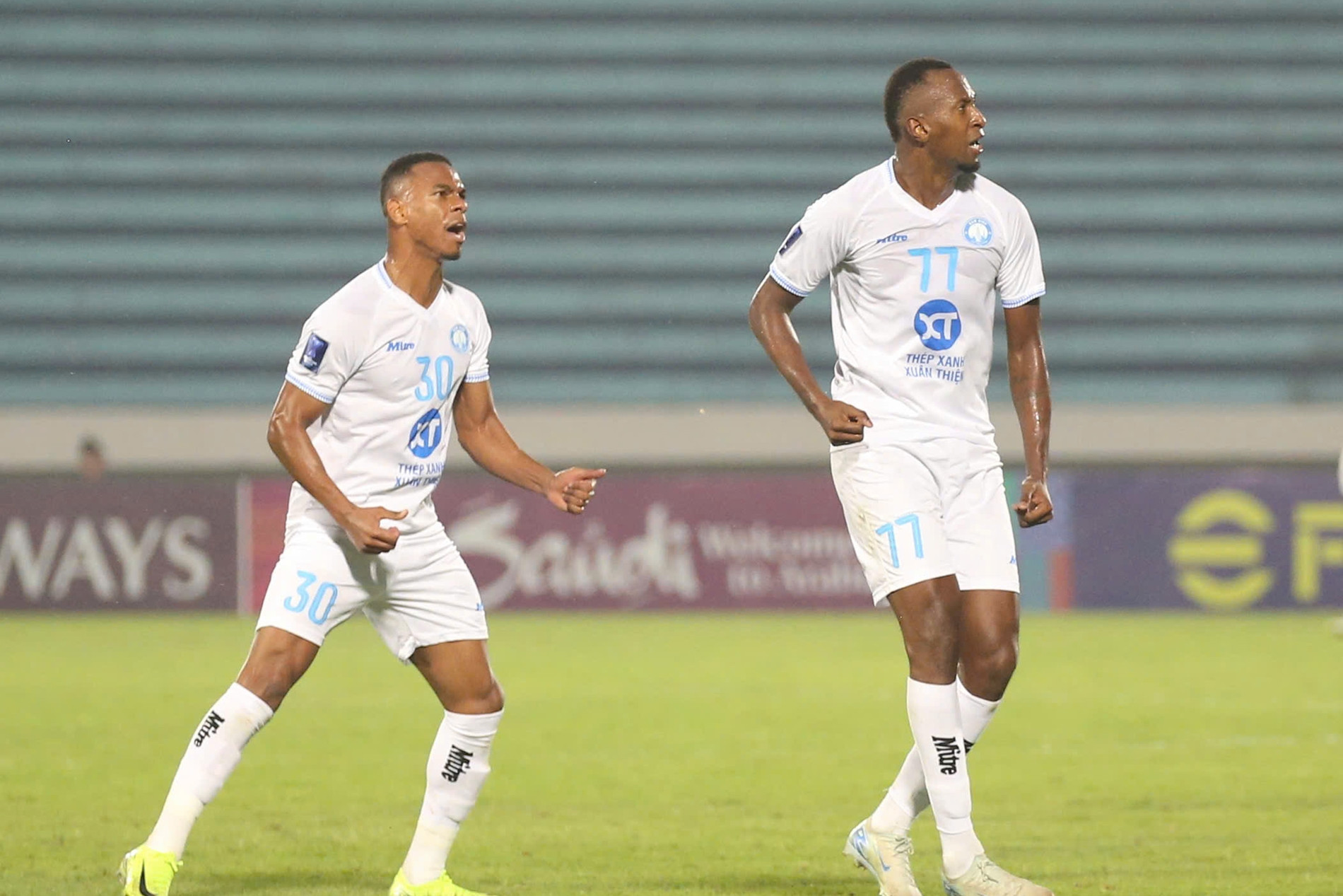 Thép Xanh Nam Định ngược dòng khó tin ở giải châu Á