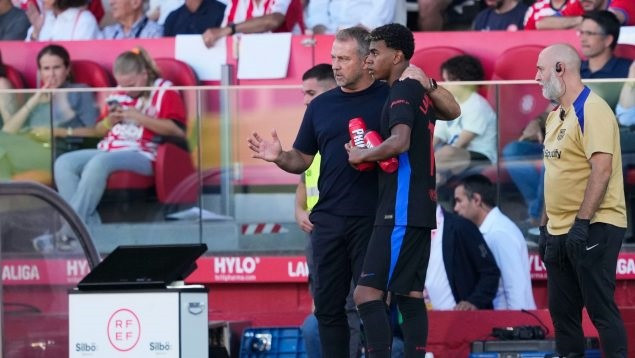 Hansi Flick Lamine Yamal EFE.jpg