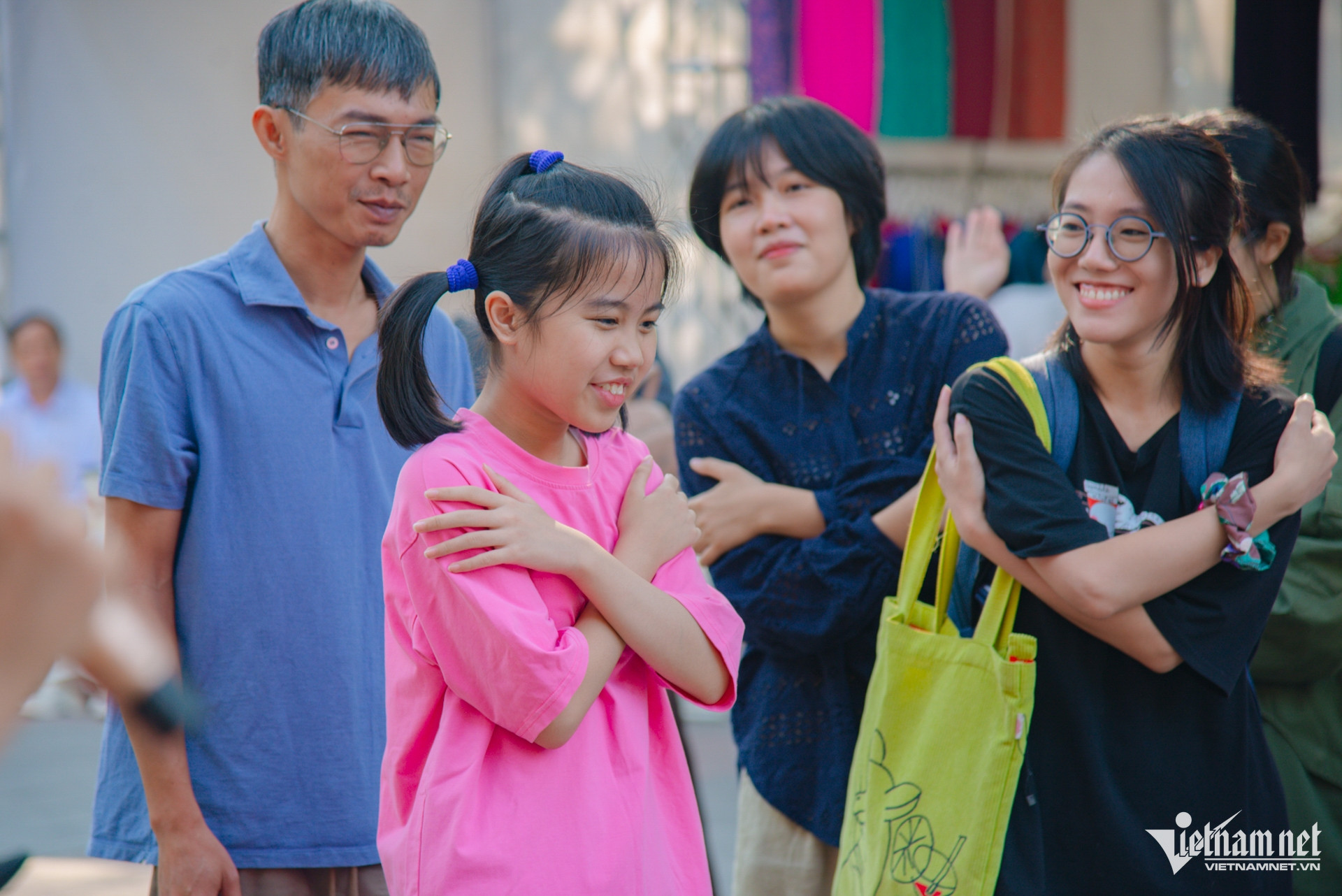 W-2 Triển lãm Chèo Méo.jpg