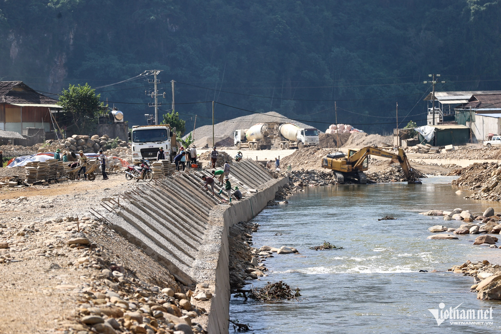 W-7 Ngọc Chiến_7795.jpg