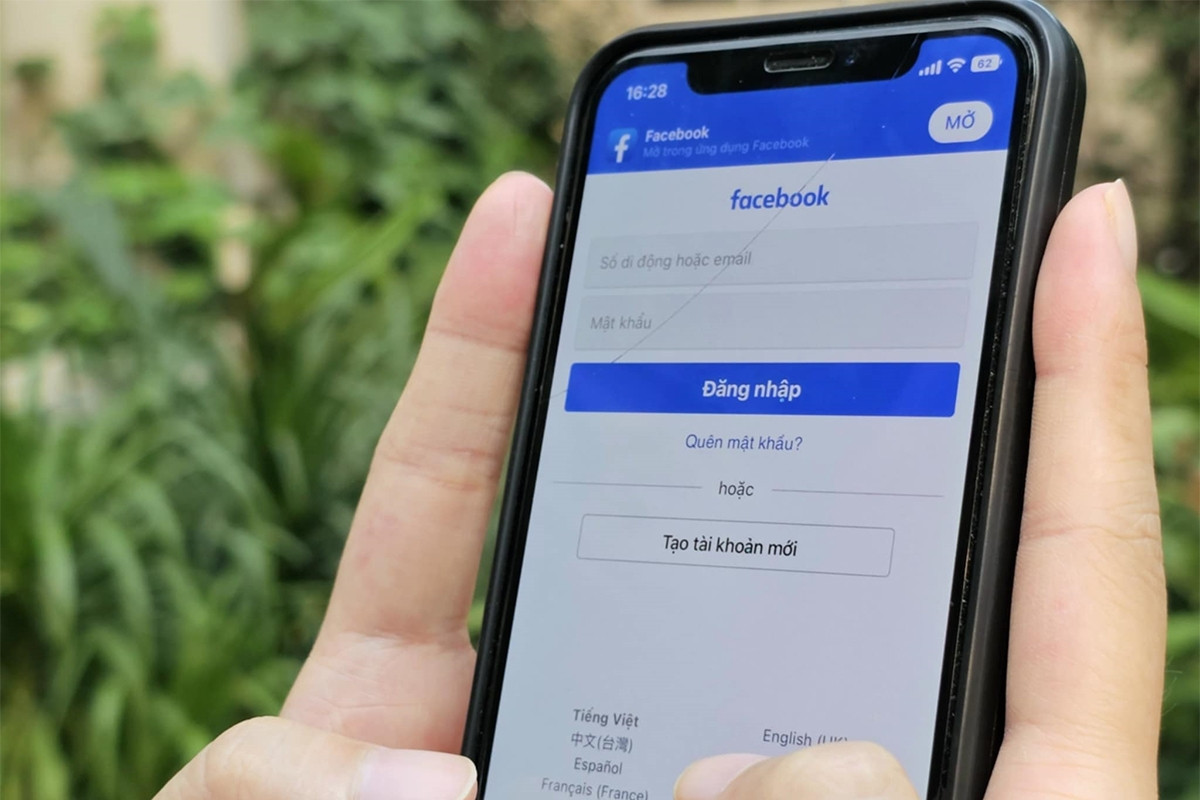 Chặn, gỡ hàng nghìn tài khoản, thông tin xấu độc trên Facebook, TikTok