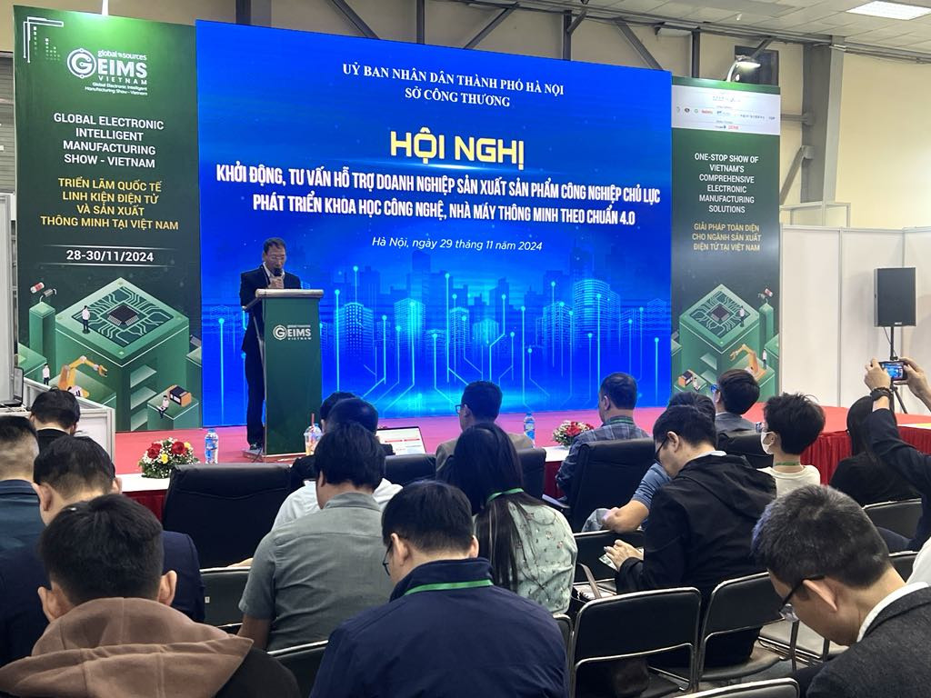 Nha may thong minh.jpg