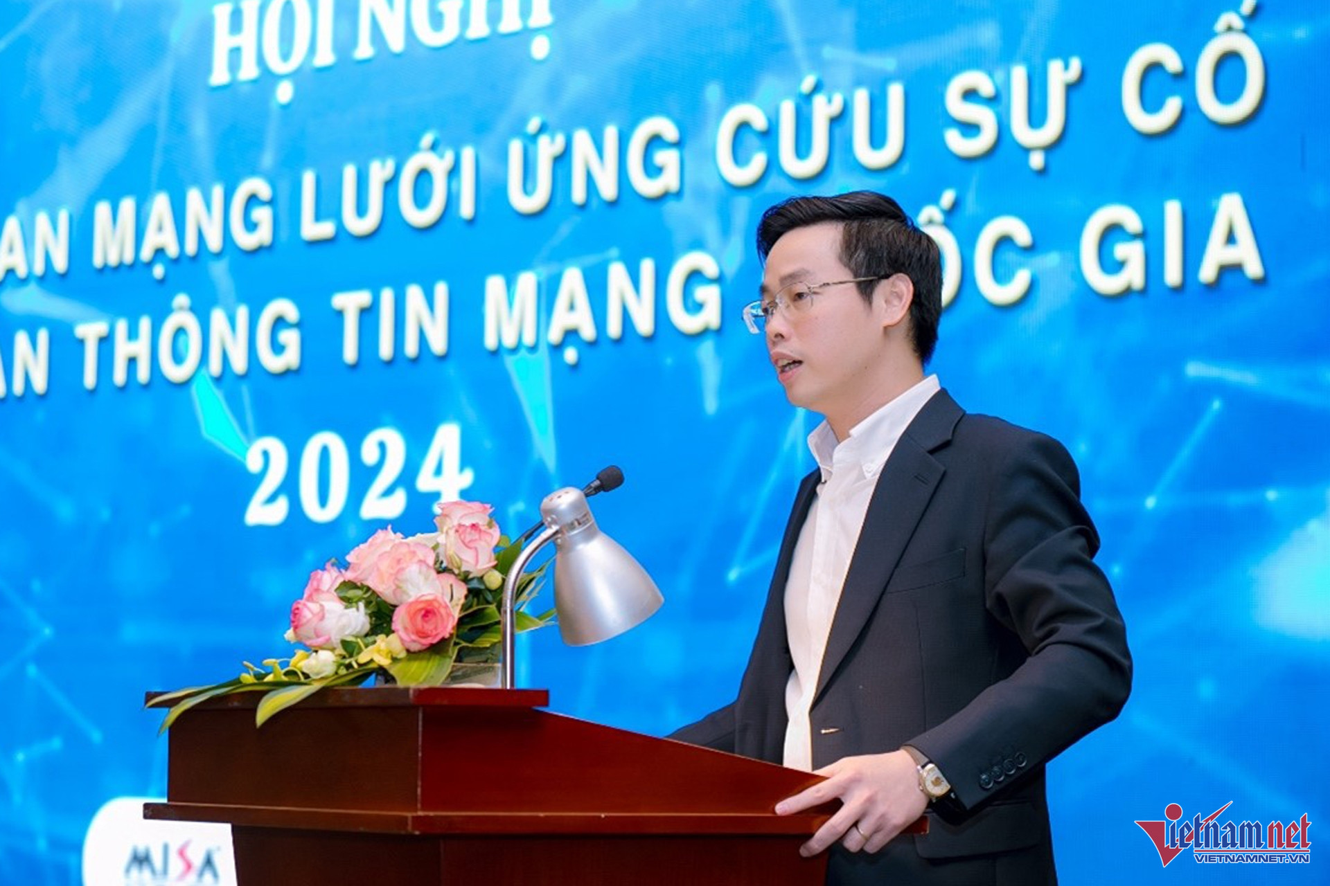 W-ung cuu su co an toan thong tin 1.jpg