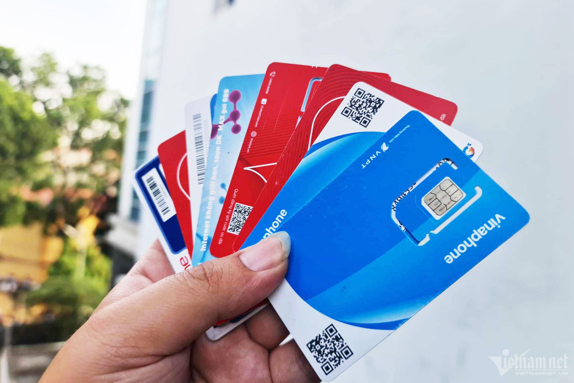 SIM tiền tỷ bị thu hồi khi chủ thuê bao đi công tác, nhà mạng nói gì? W-dai-ly-sim-t11-3-3.jpg