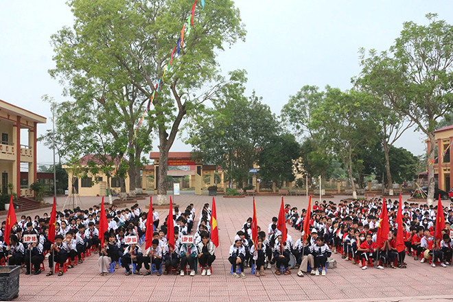 Hơn 400 học sinh tham gia buổi tuyên truyền phòng, chống bạo lực học đường
