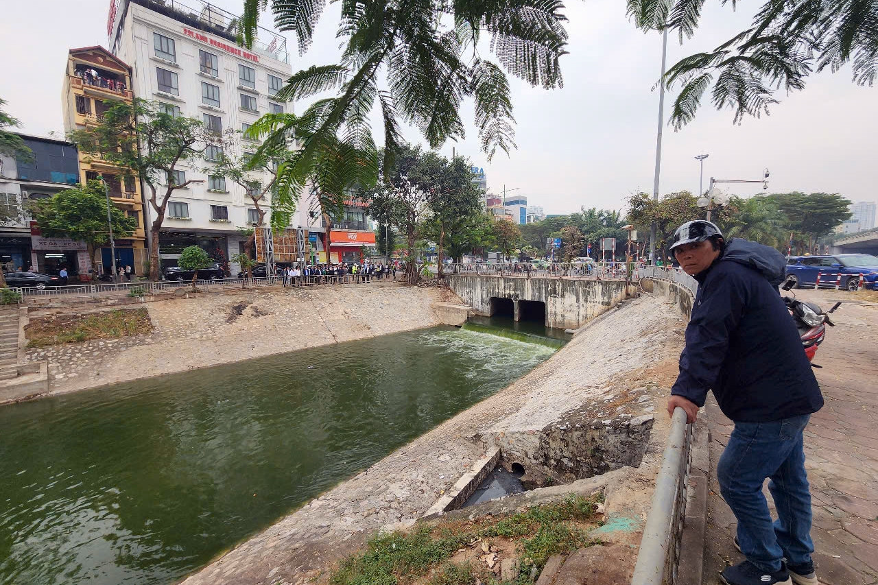 Hai giám đốc sở của Hà Nội nêu giải pháp 'hồi sinh' sông Tô Lịch