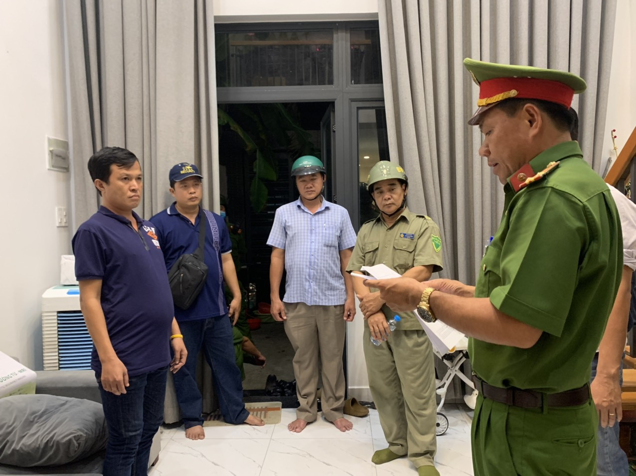 vay lai nang 1390.jpg