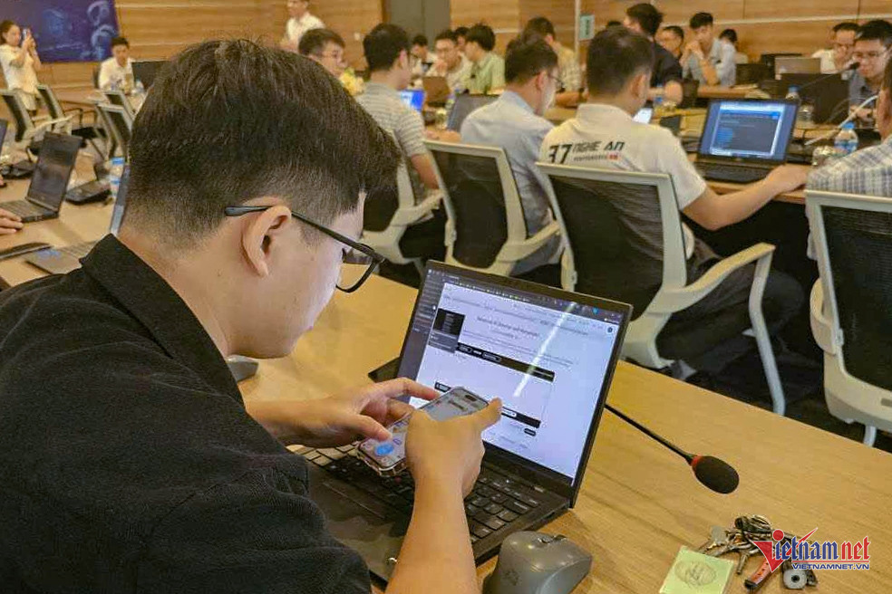 W-Ung pho tan cong mang dung AI 7.jpg