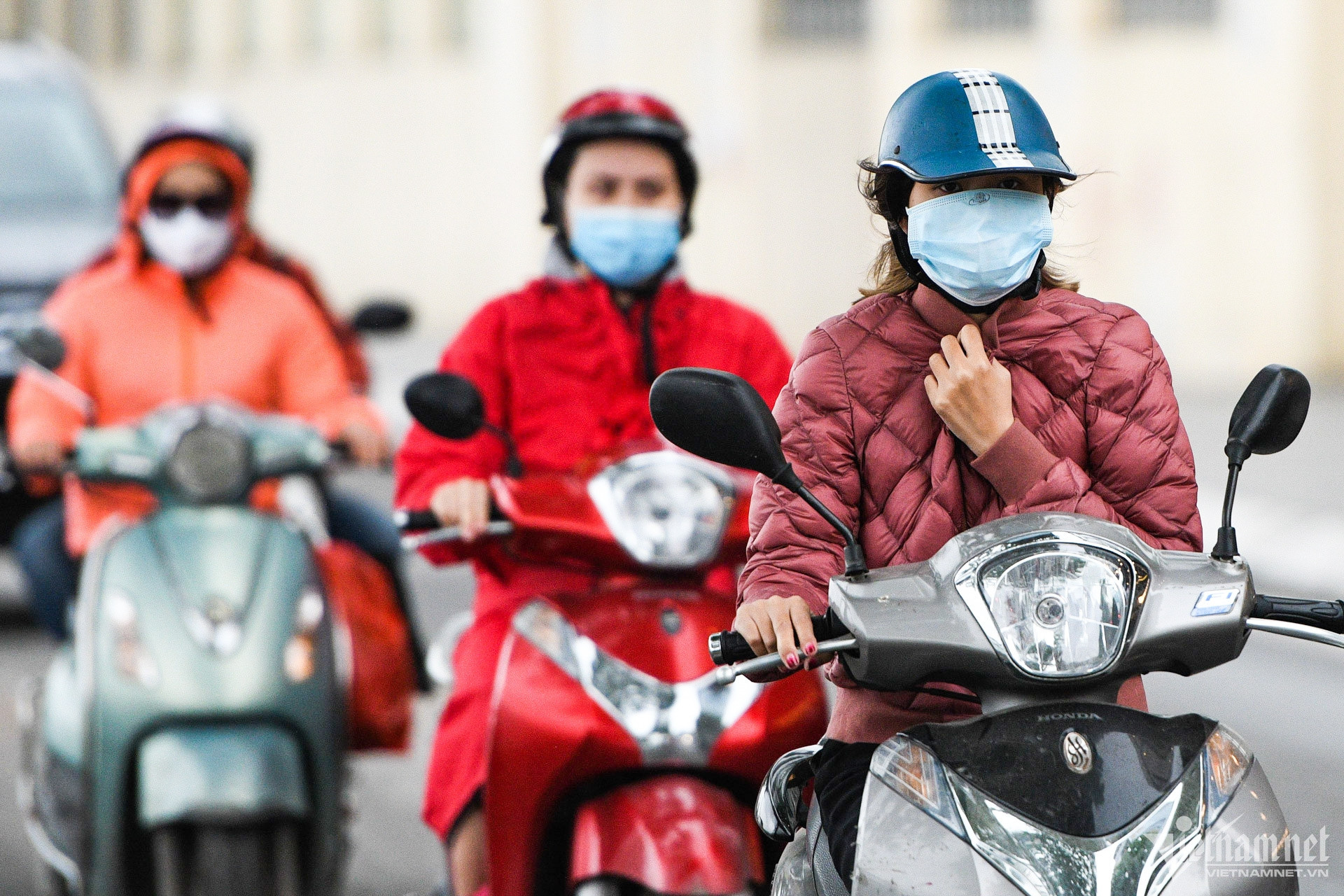 Bản tin sáng 12/12: Mưa và rét buốt, miền Bắc 'trở mình' chóng mặt