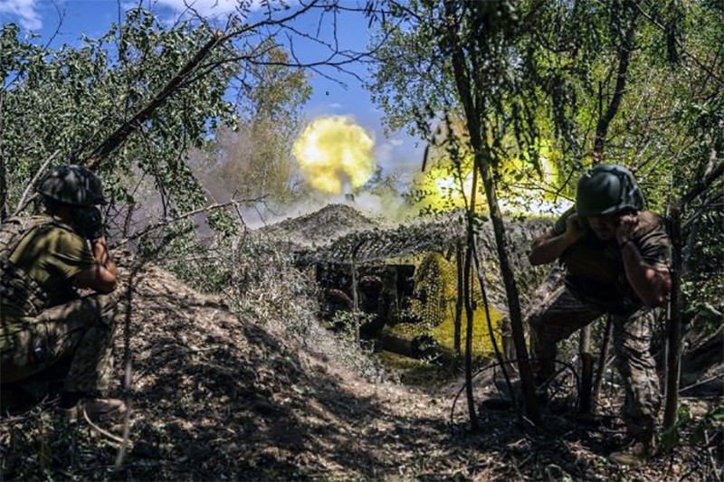 linh Ukraine o tien tuyen RBC Ukraine.jpg