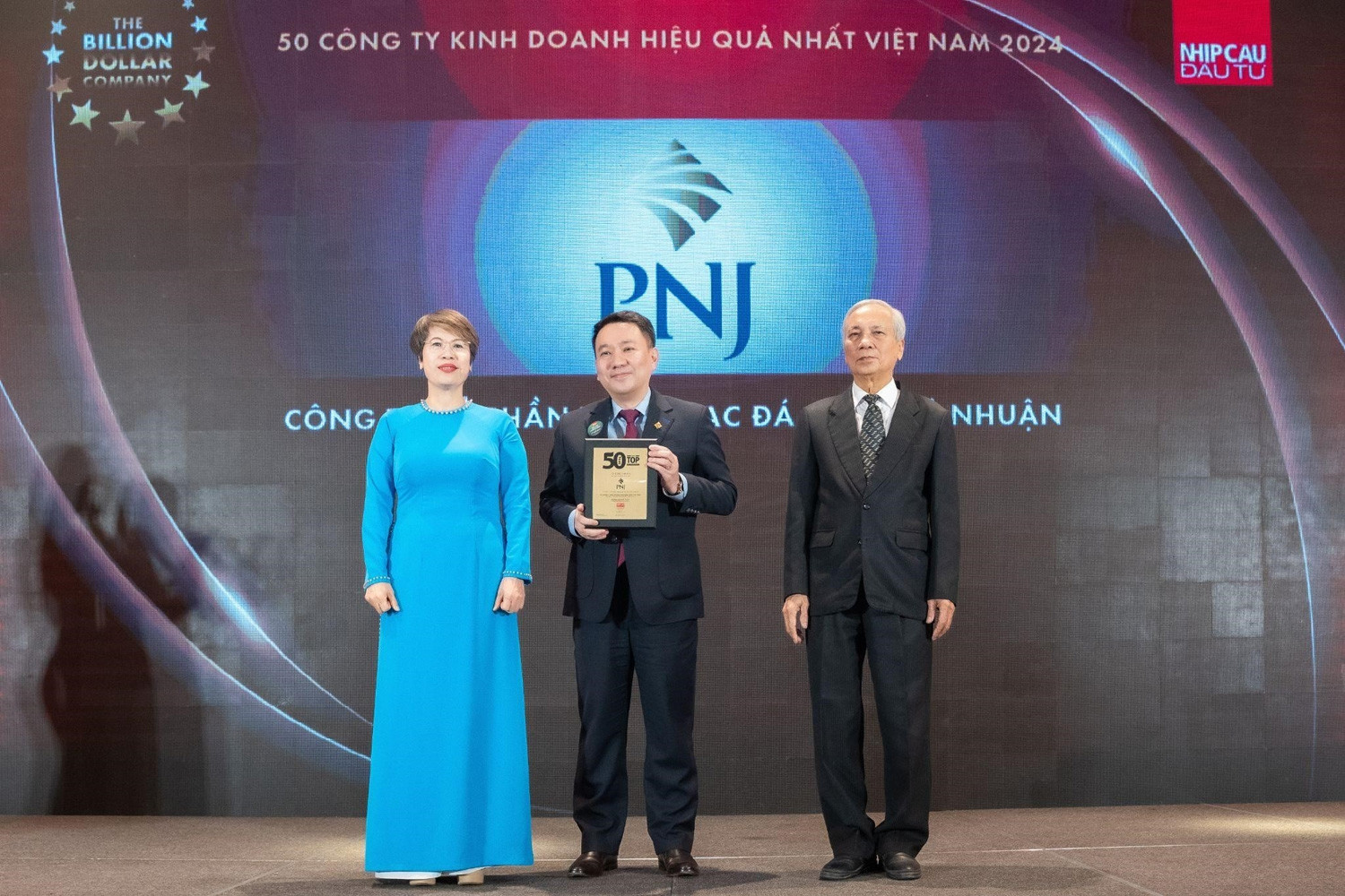 PNJ 8 lần liên tiếp vào Top 50 công ty kinh doanh hiệu quả nhất Việt Nam