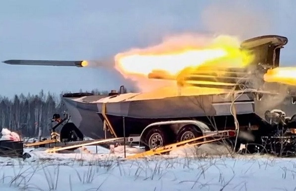 Ukraine cải tiến chiến thuật tấn công, tăng tổn thất cho khí tài Nga ở Biển Đen