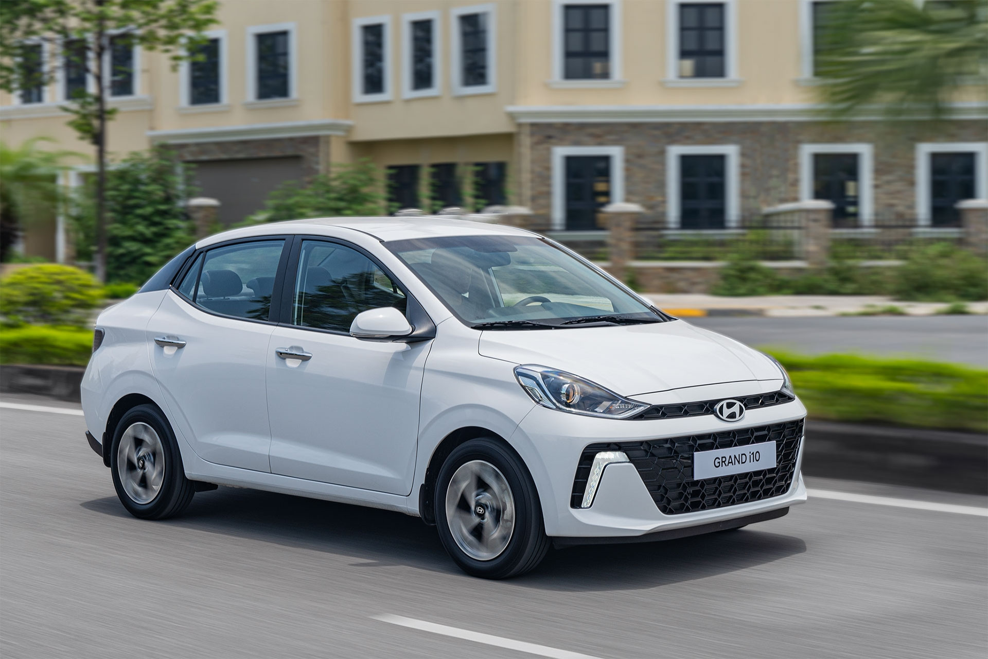 Xe đô thị hạng A dưới 500 triệu: Bỏ xa đối thủ, Hyundai Grand i10 về đích sớm