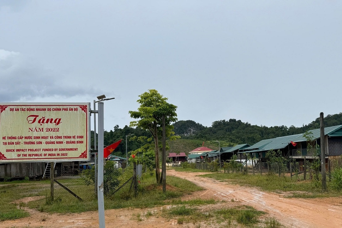 Đẩy mạnh tuyên truyền, đầu tư có trọng điểm ở vùng đồng bào dân tộc thiểu số