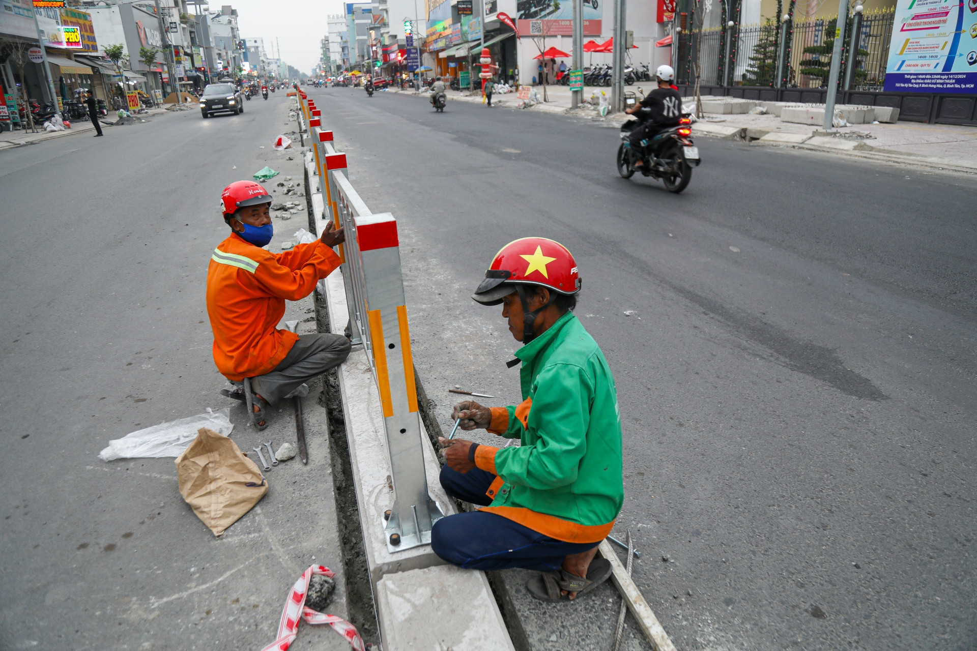 Tăng tốc để về đích dự án mở rộng đường từ 8m lên 30m ở cửa ngõ TPHCM