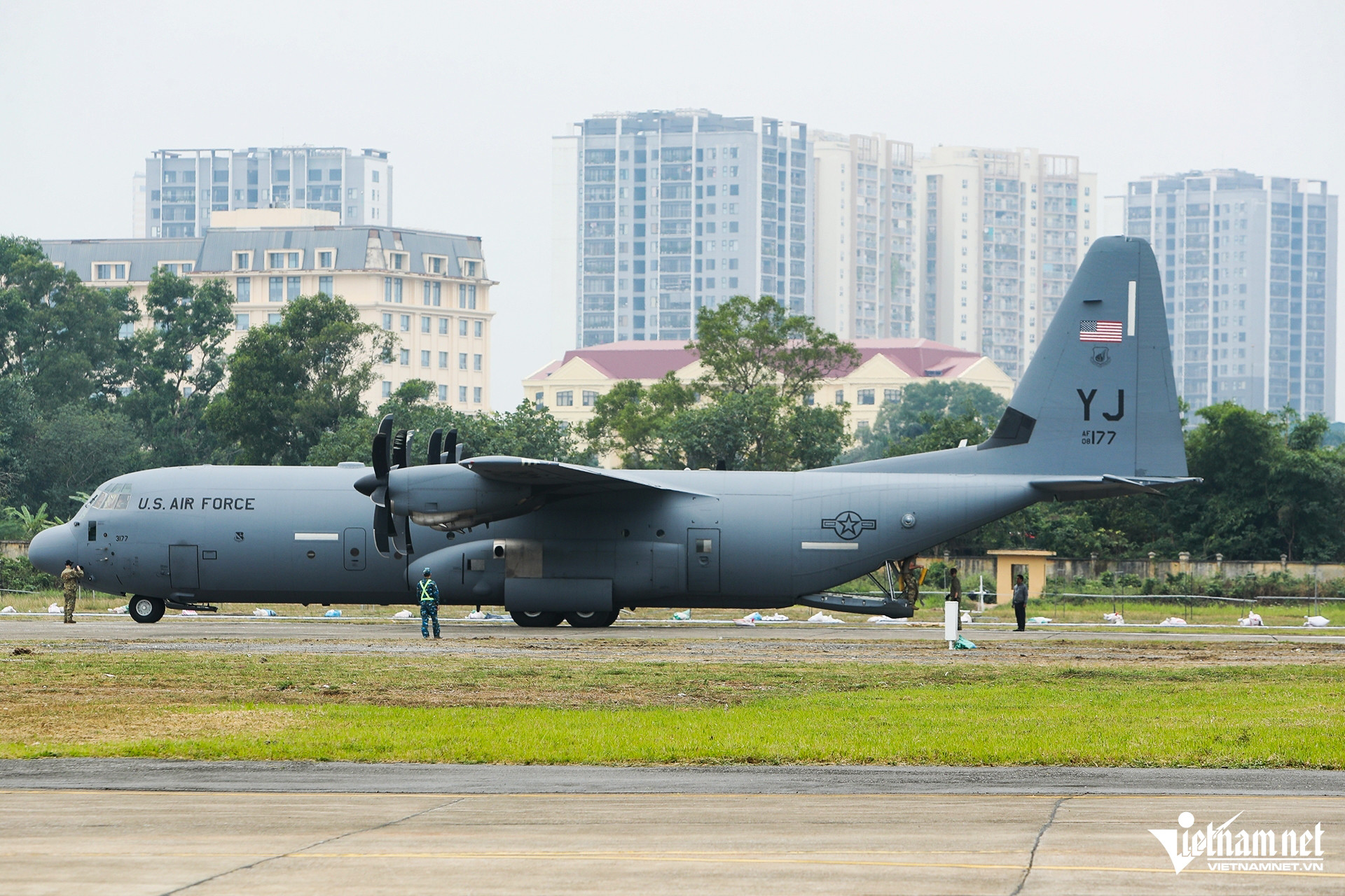 c130 4.jpg