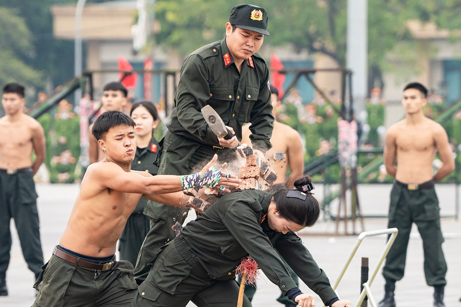 Công an phô diễn sức mạnh tại Đại hội khỏe 'Vì an ninh Tổ quốc'