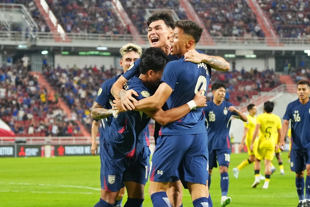 Video bàn thắng Thái Lan 1-0 Malaysia: Mở toang cửa vào bán kết