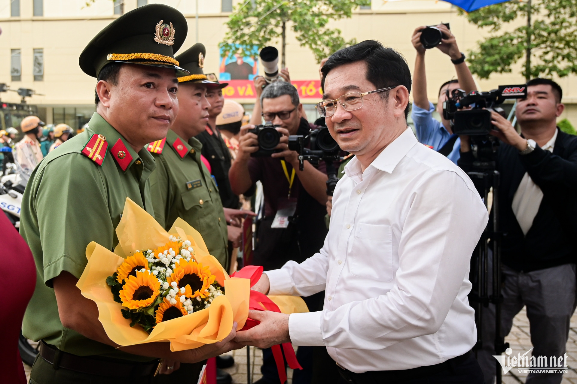 W-Công An TPHCM   Nguyễn Huế 17.jpg