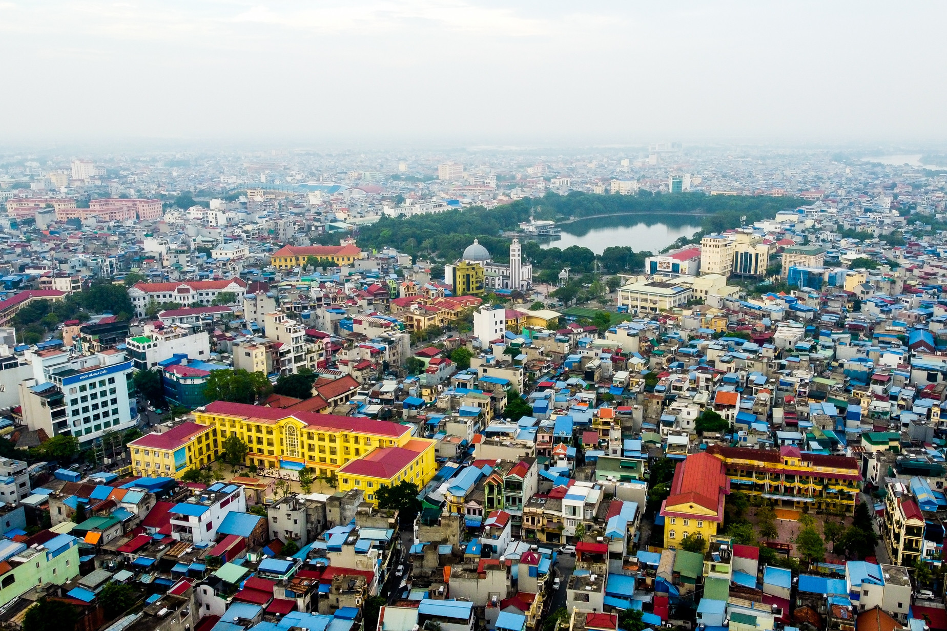 Nam Định sẽ giảm 5 sở sau khi tinh gọn bộ máy