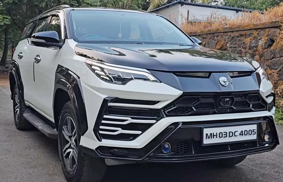 Xe Toyota Fortuner được hô biến thành Lamborghini Urus cực ngầu