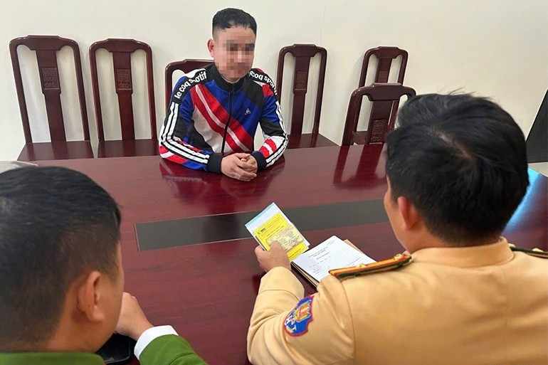 dung xe giua duong.jpg