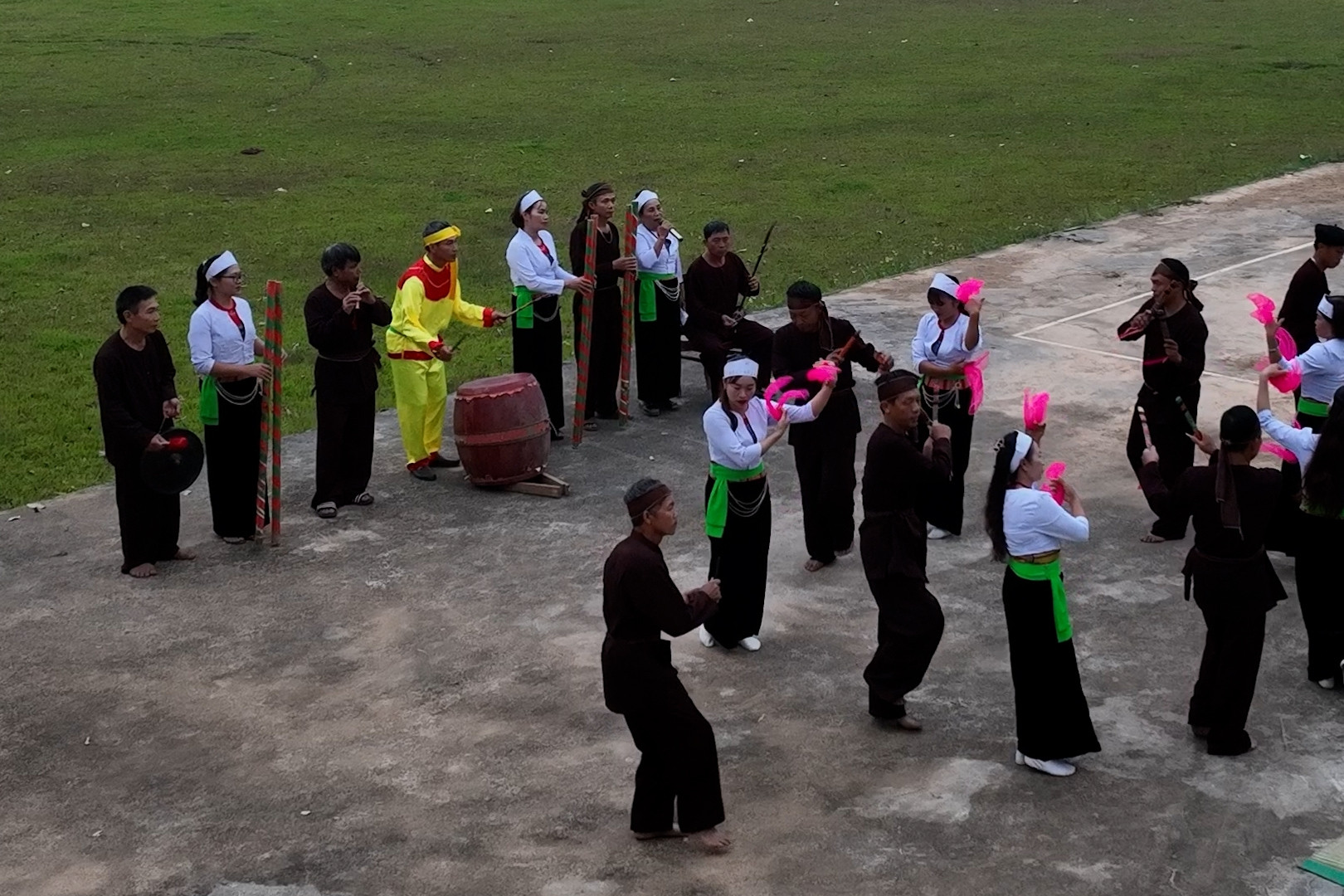 Bảo tồn điệu múa đặc sắc của người Mường trên đất Tổ