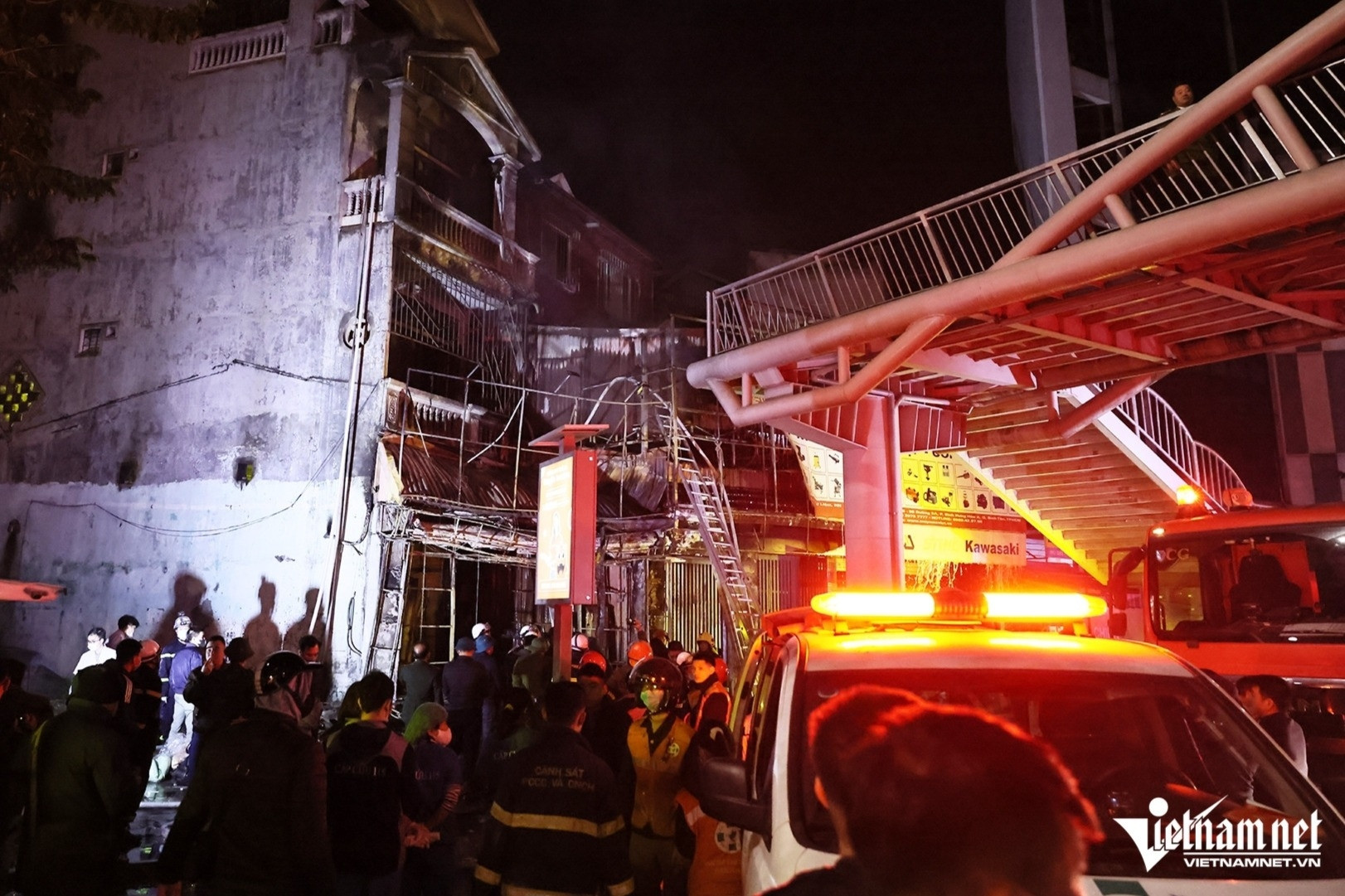 Cháy quán 'Hát cho nhau nghe' khiến 11 người tử vong: Nhiều thi thể chưa nhận dạng được