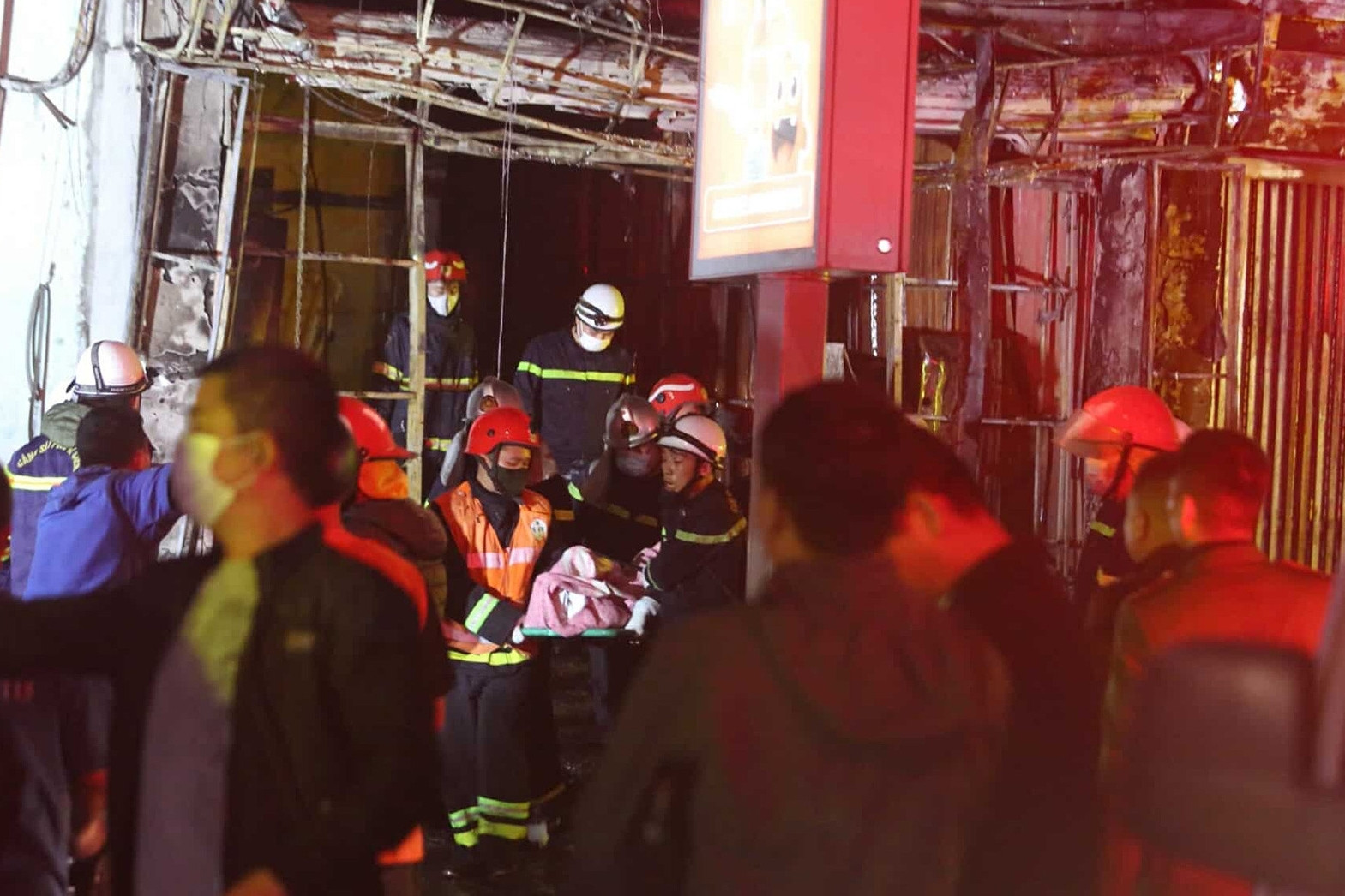 Diễn biến vụ nghi phạm đốt quán ‘Hát cho nhau nghe’ làm 11 người tử vong