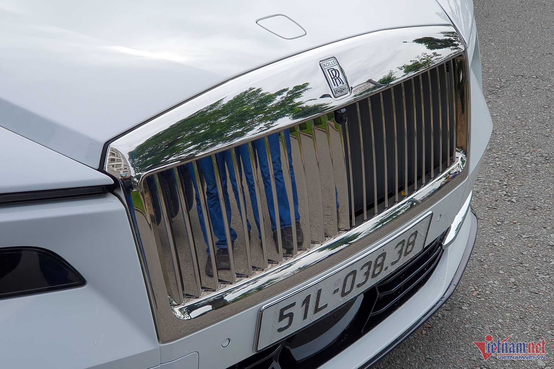 W-Rolls Royce Spectre Vietnamnet 1.jpg