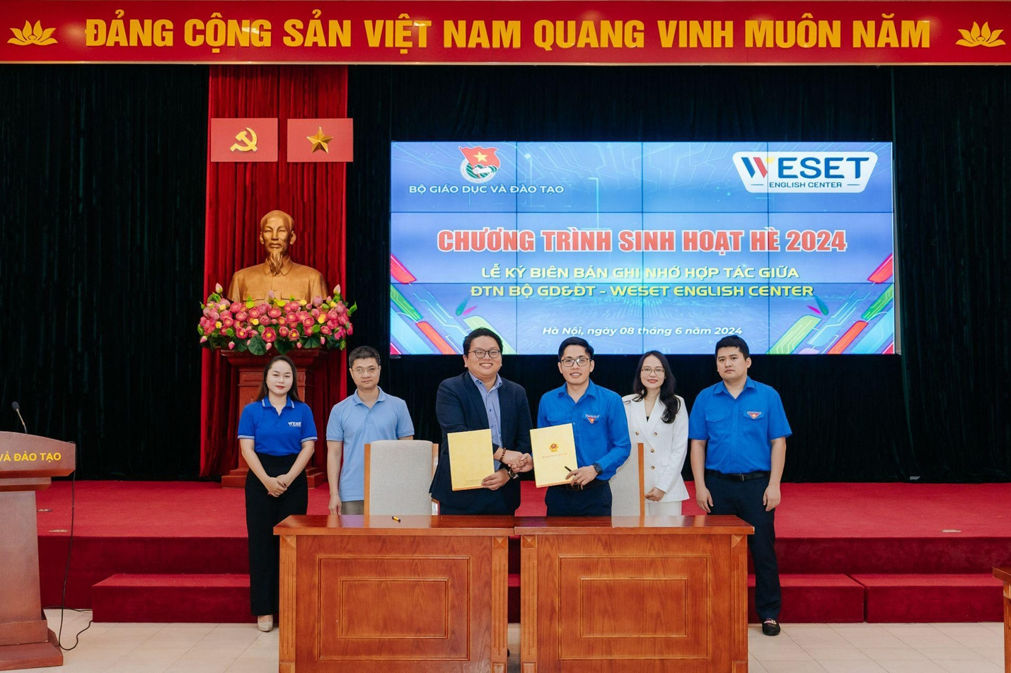 WESET English Center đẩy mạnh hợp tác, phát triển kỹ năng tiếng Anh cho giới trẻ