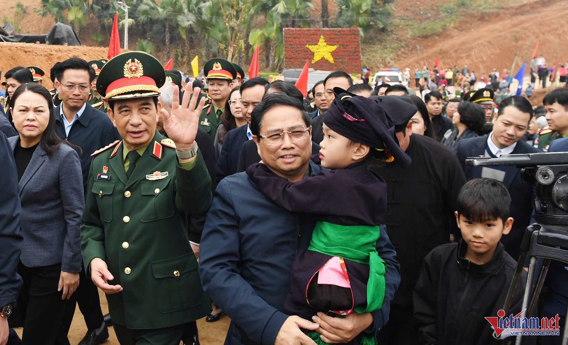 W-thu tuong 1.jpg